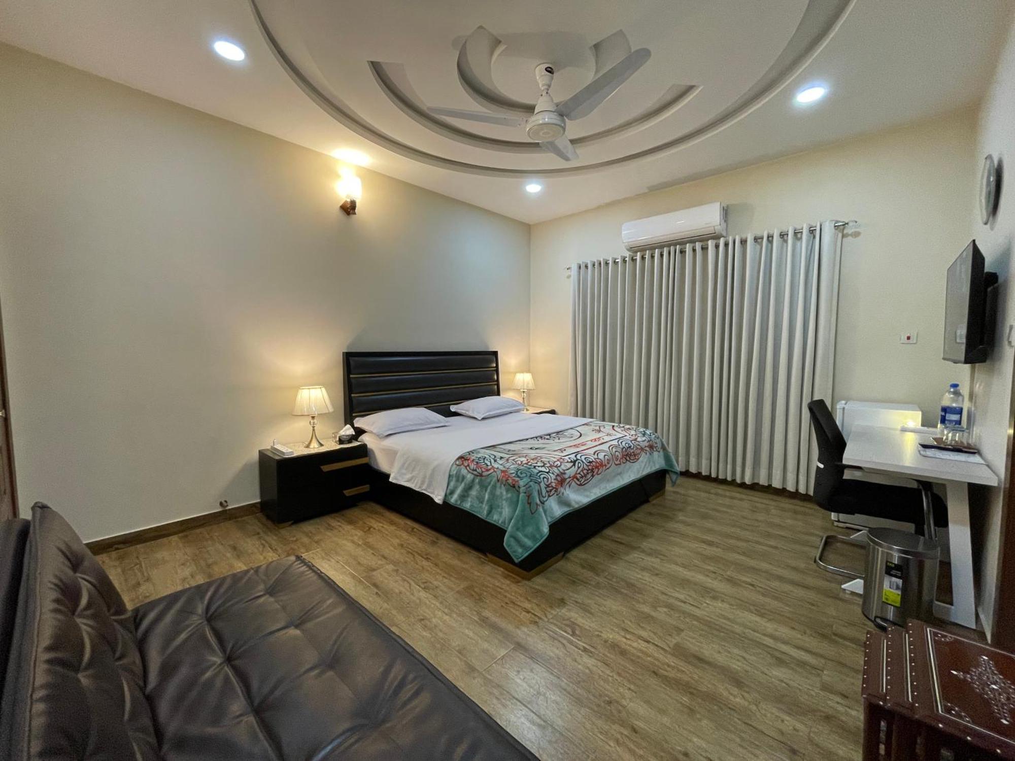 Alpha Guest House Rawalpindi Bagian luar foto