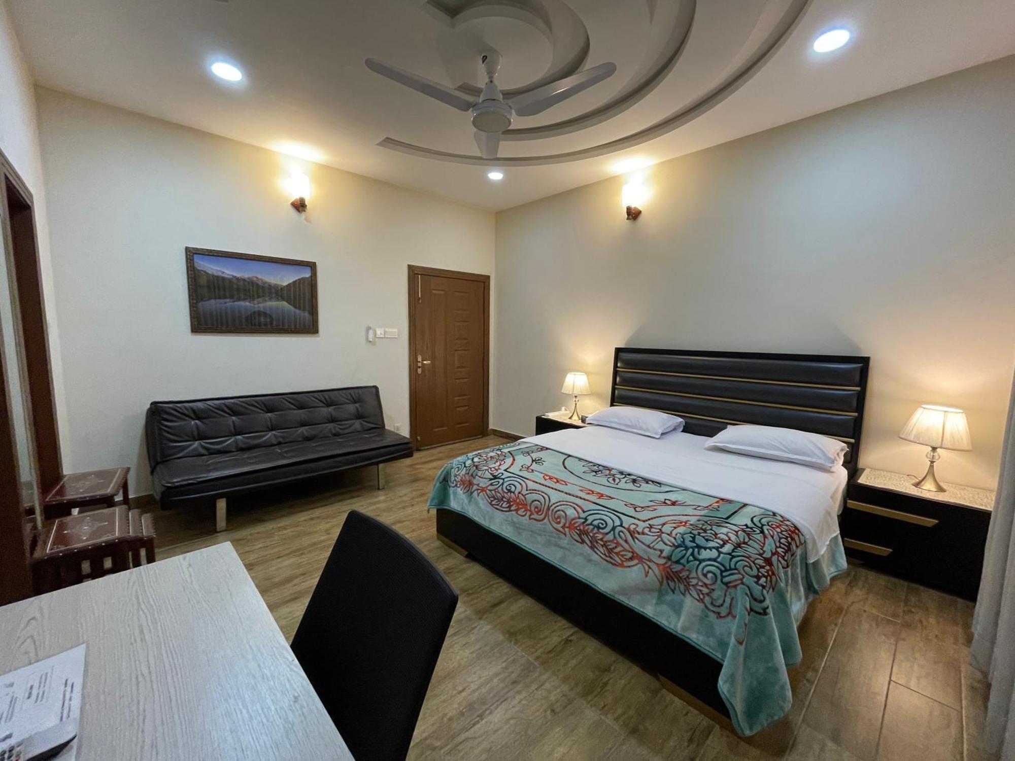 Alpha Guest House Rawalpindi Bagian luar foto