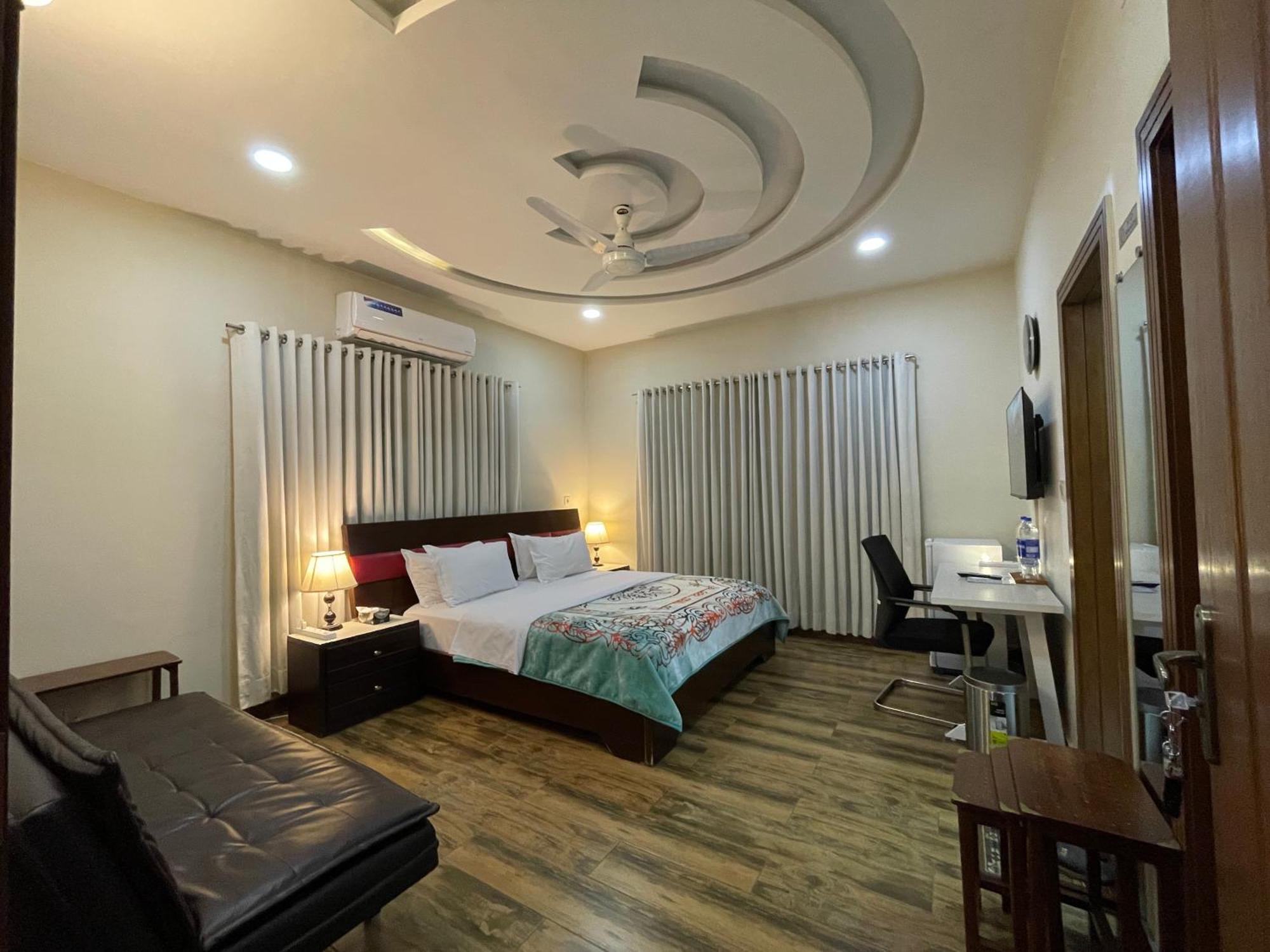 Alpha Guest House Rawalpindi Bagian luar foto