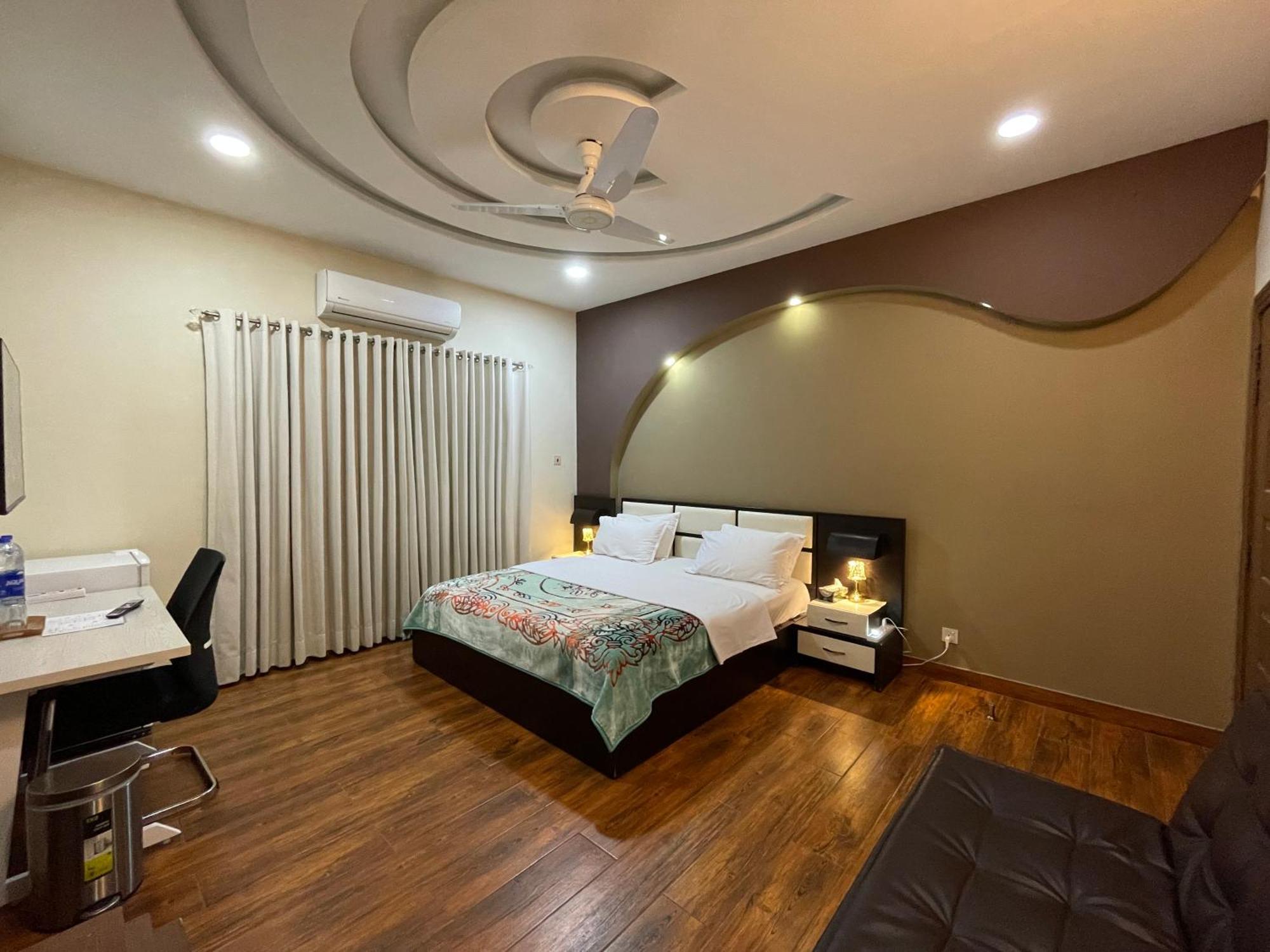 Alpha Guest House Rawalpindi Bagian luar foto