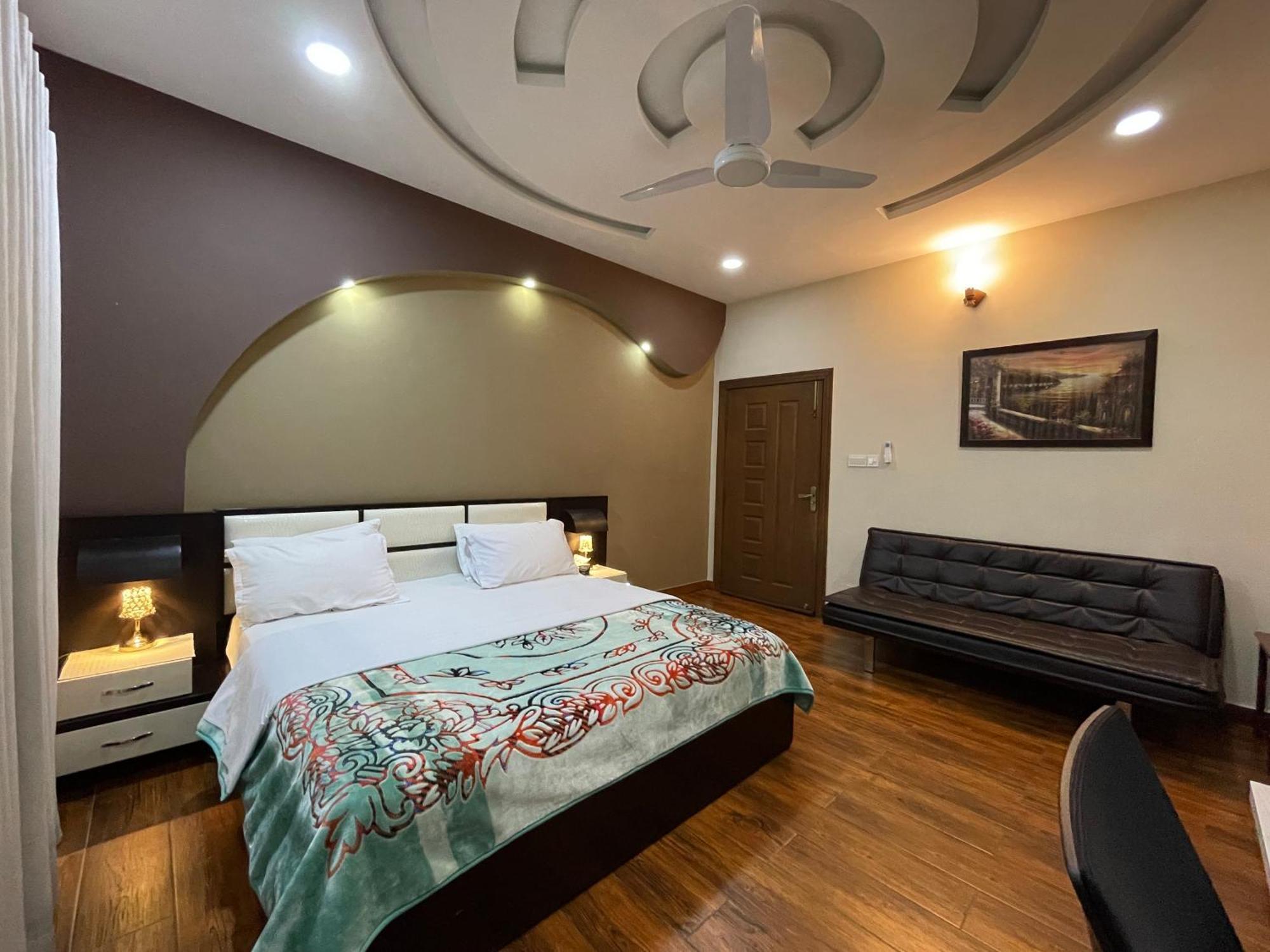 Alpha Guest House Rawalpindi Bagian luar foto