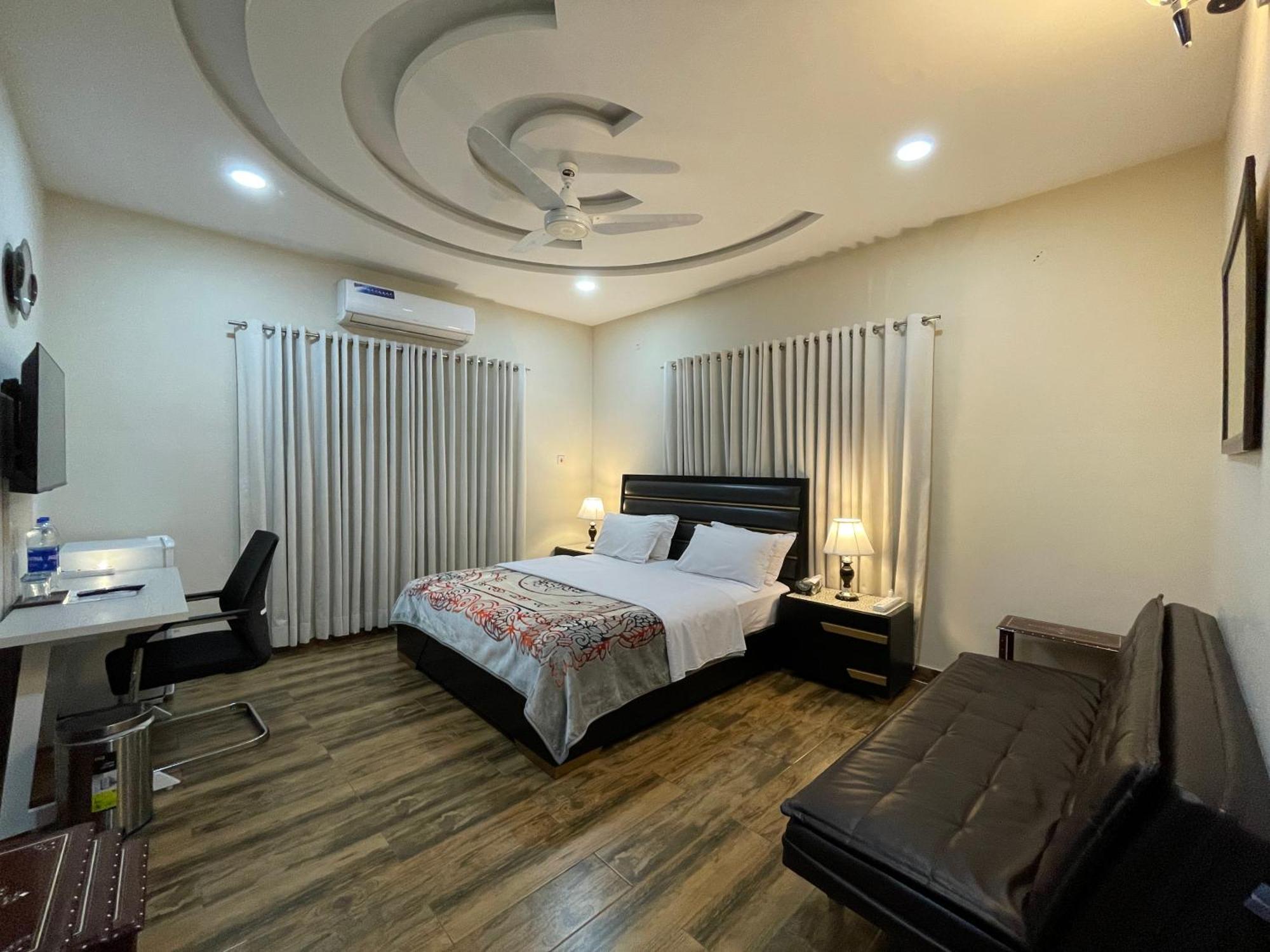 Alpha Guest House Rawalpindi Bagian luar foto