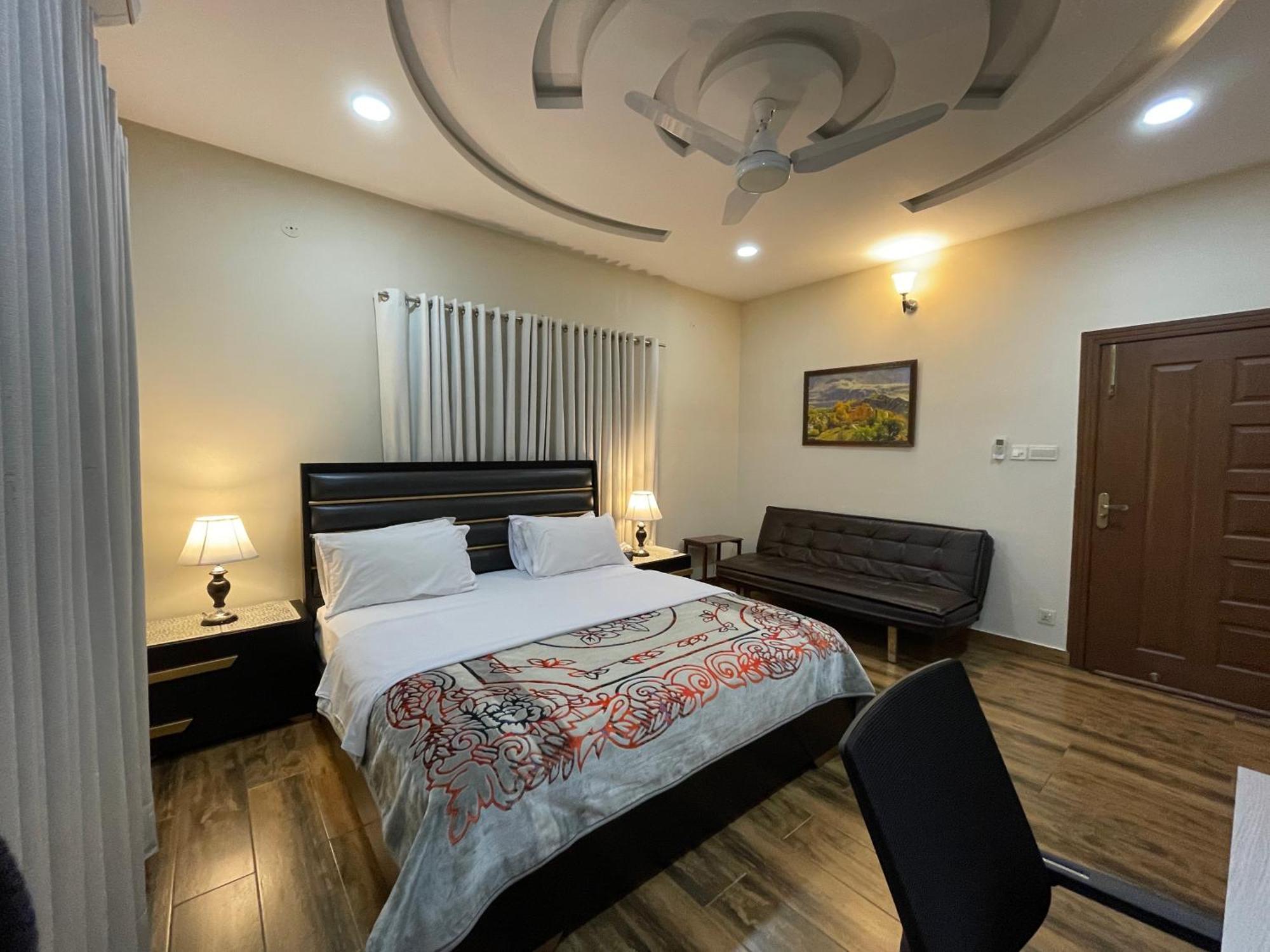 Alpha Guest House Rawalpindi Bagian luar foto