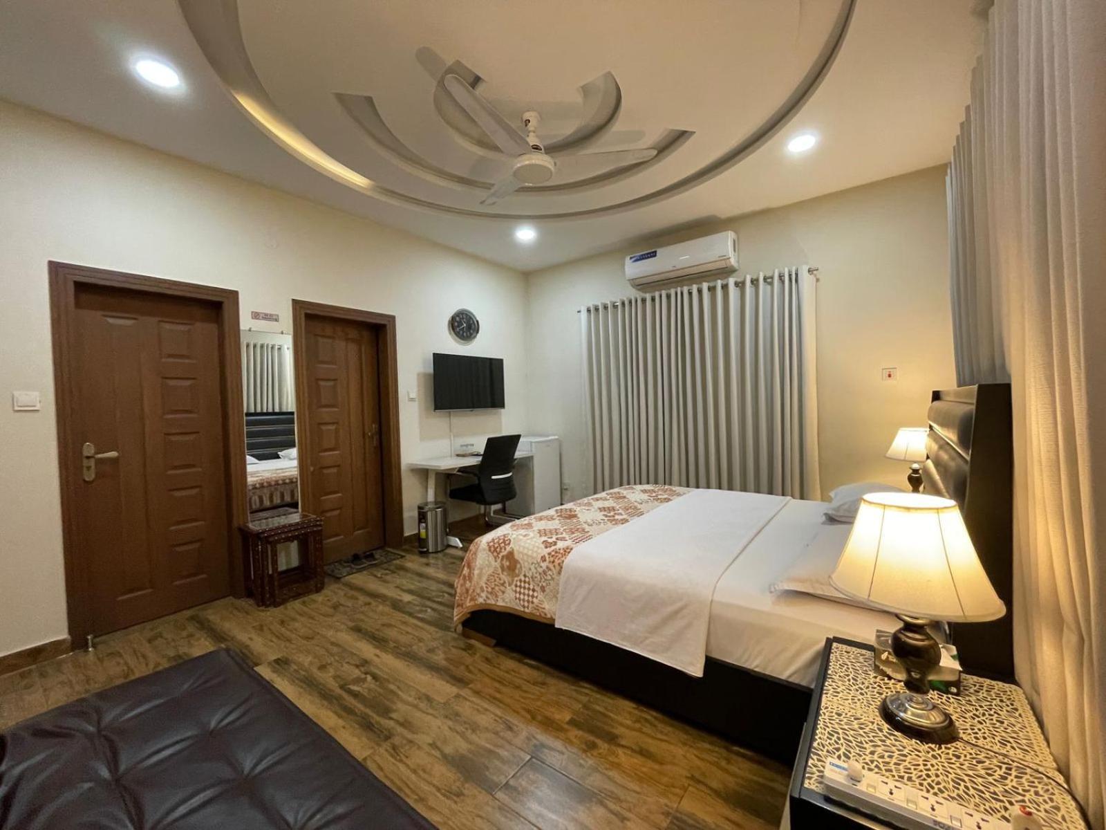 Alpha Guest House Rawalpindi Bagian luar foto