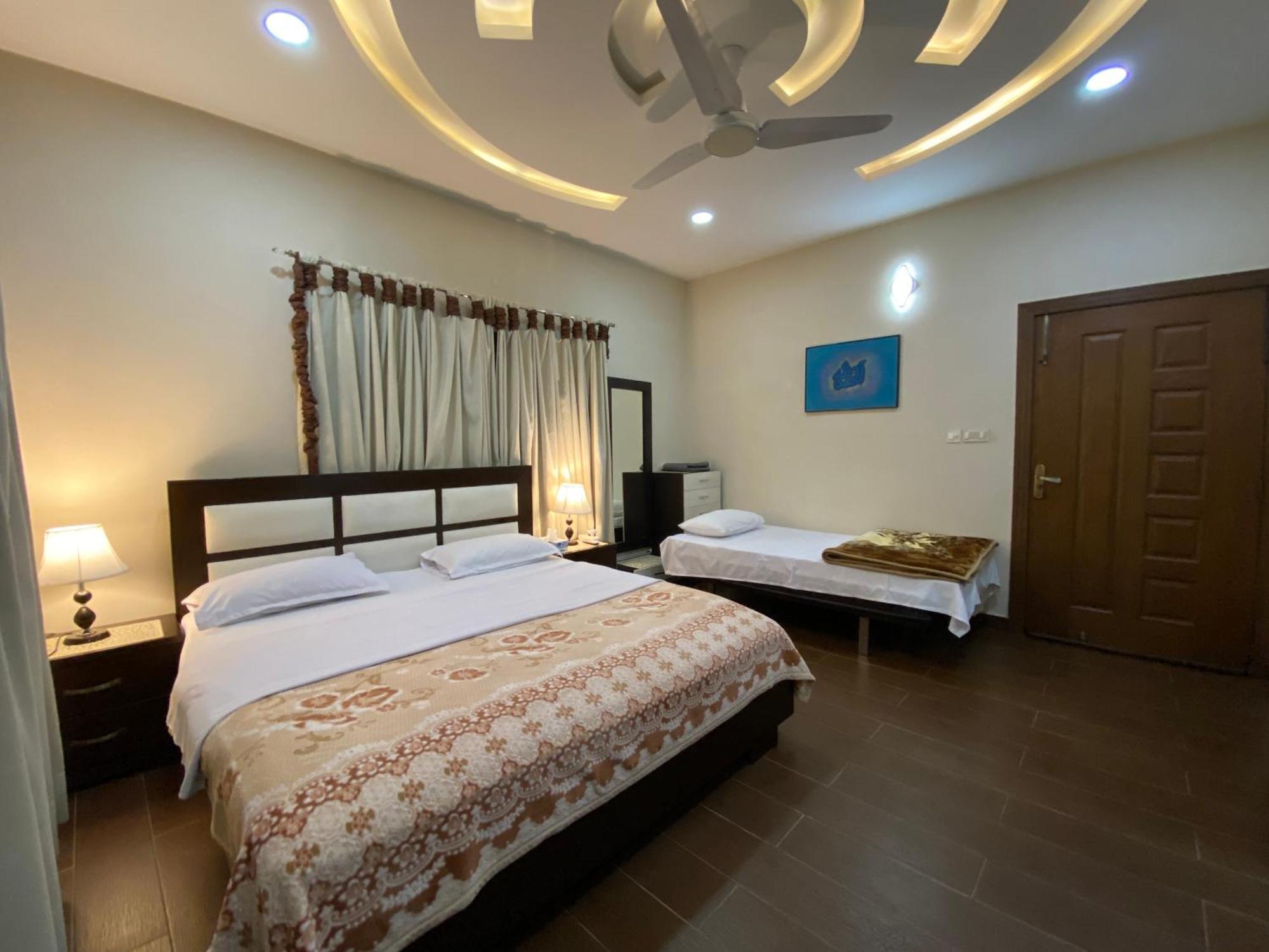 Alpha Guest House Rawalpindi Bagian luar foto