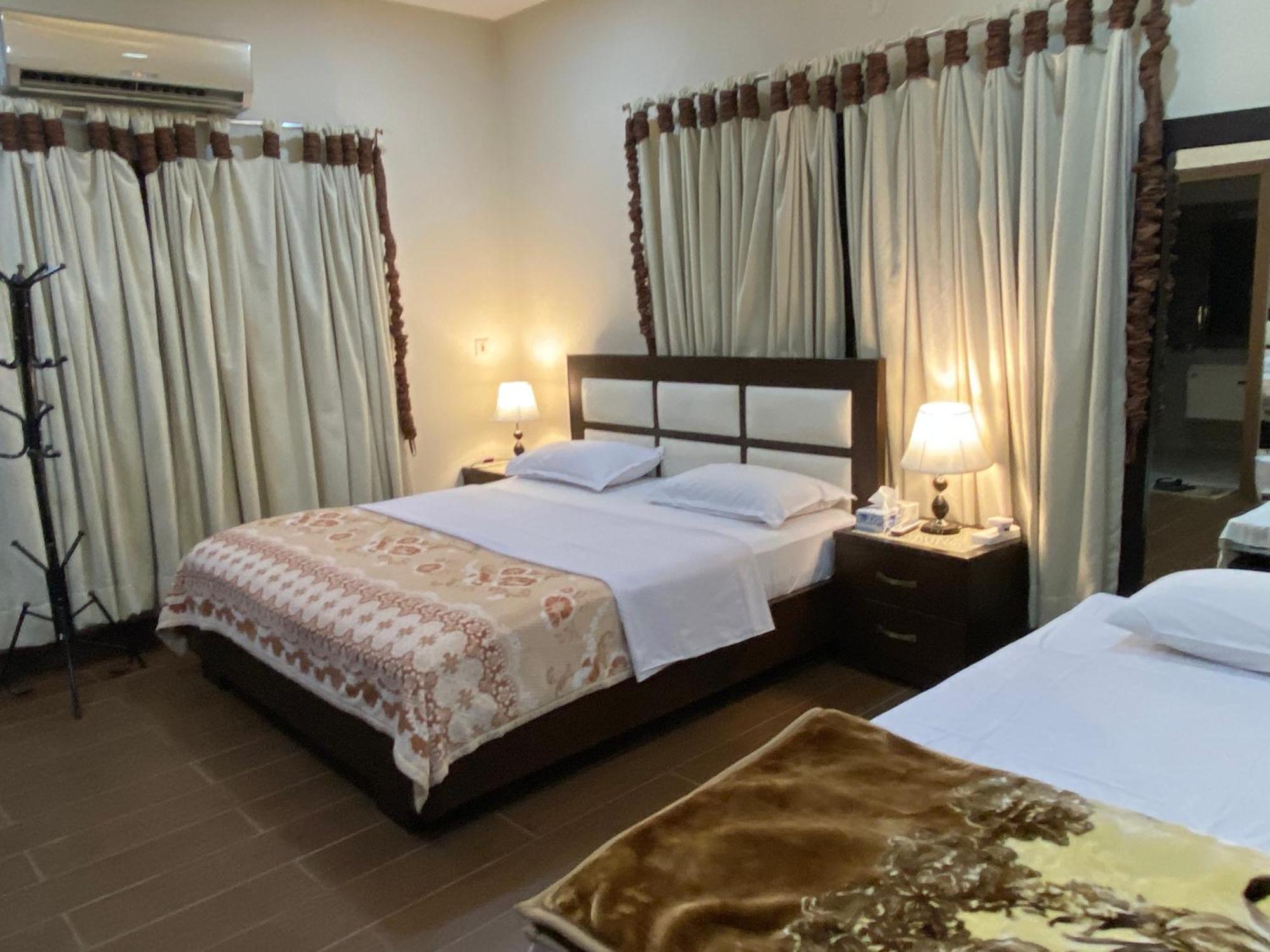 Alpha Guest House Rawalpindi Bagian luar foto